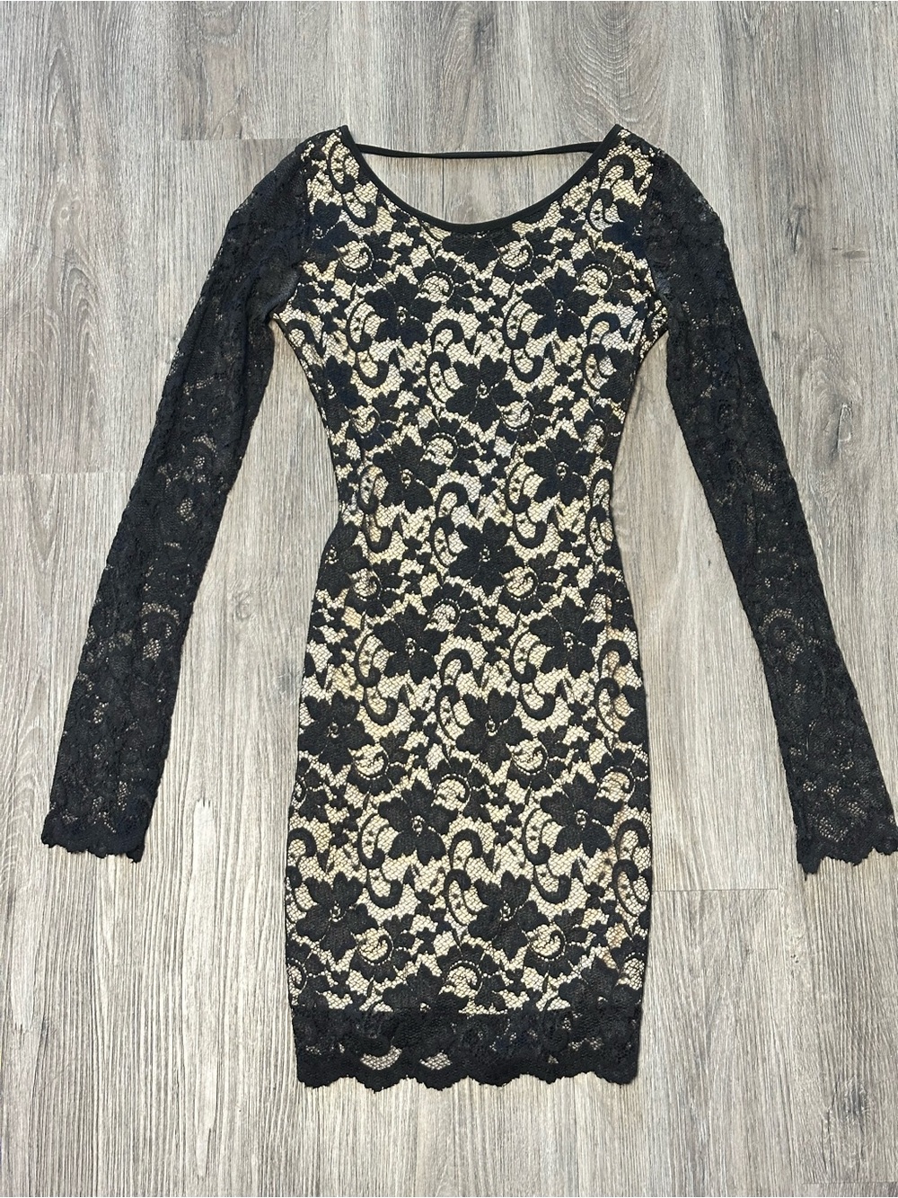 Black Lace Overlay Bodycon Dress - Women's Elegant Evening Dress
